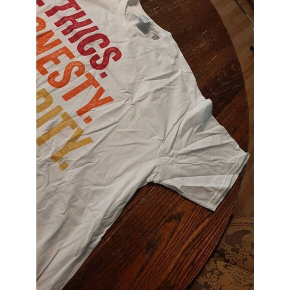 New 2XL Ethics Honesty Integrity Respect Short Sleeve Tee T-Shirt Top - Picture 3 of 3